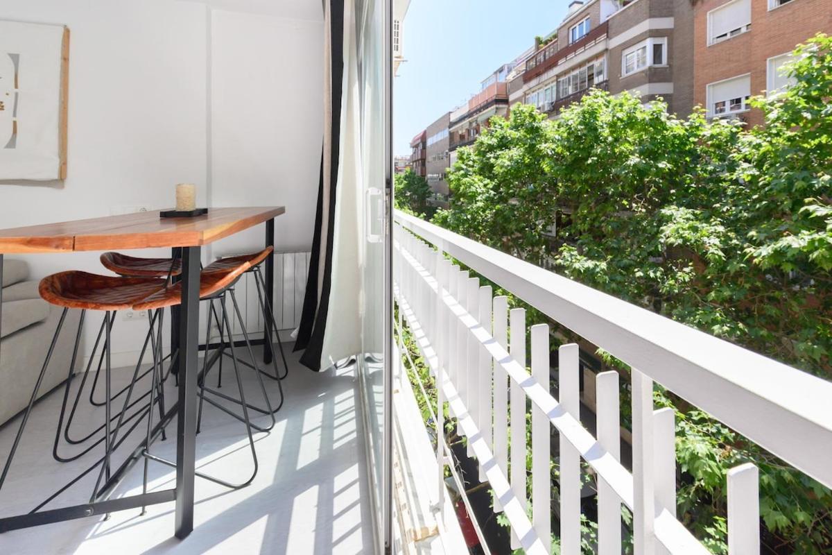 Versatile Space In Rent Temporary Nmo42ha Apartamento Madrid